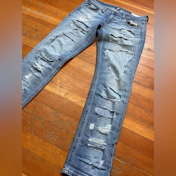 Rag & Bone Dre Distressed Boyfriend Jeans – Low‑Rise Light Wash Denim - Sz 27 - Picture 17 of 17